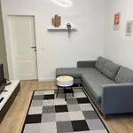 New Bazaar Cane Apartment 3