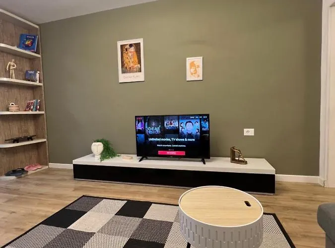 New Bazaar Cane Apartment 3